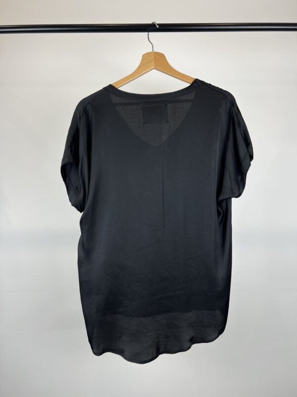 T-SHIRT in raso misto seta BRAND UNIQUE - immagine 4