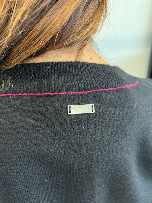 Maglia scollo a V  Over con Paillettes WHO*S WHO - immagine 11