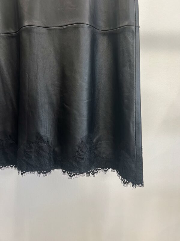 Scamiciato in Pelle nera Pink Memories - immagine 4