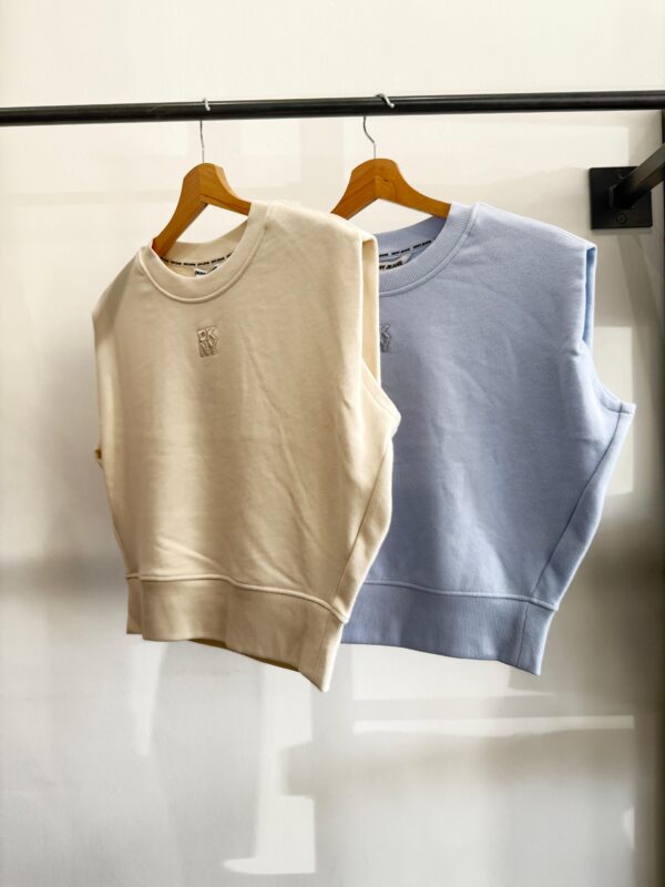 Felpa girocollo senza maniche DKNY - immagine 13