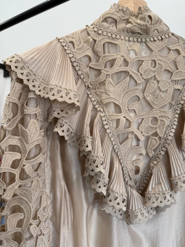 Camicia con volant Paperlace. - immagine 2