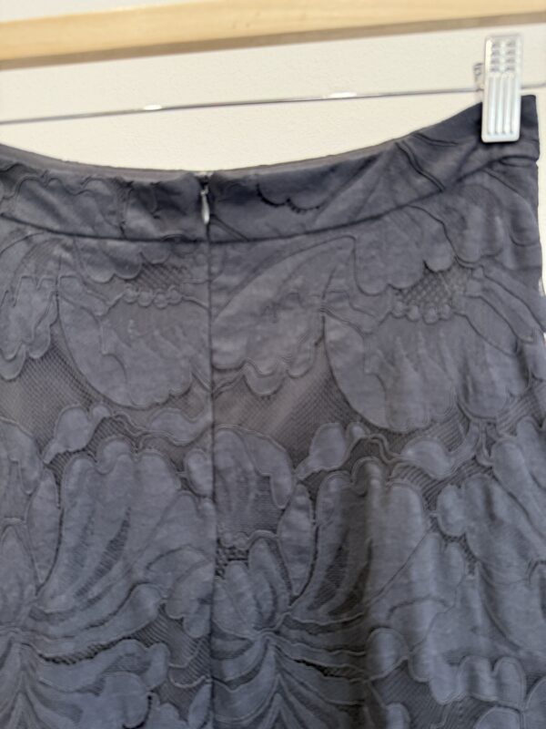 Gonna lunga in pizzo Pink Memories - immagine 3