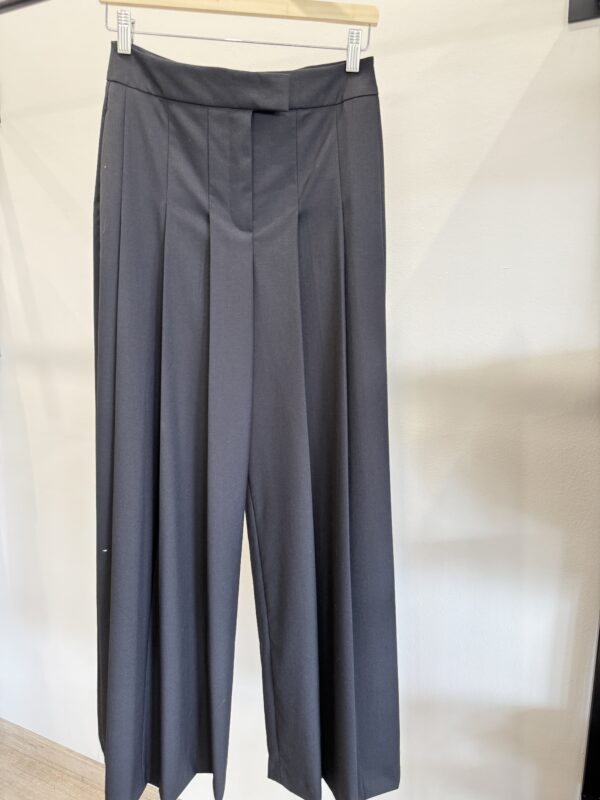 Pantalone plissettato Karl Lagerfeld - immagine 7