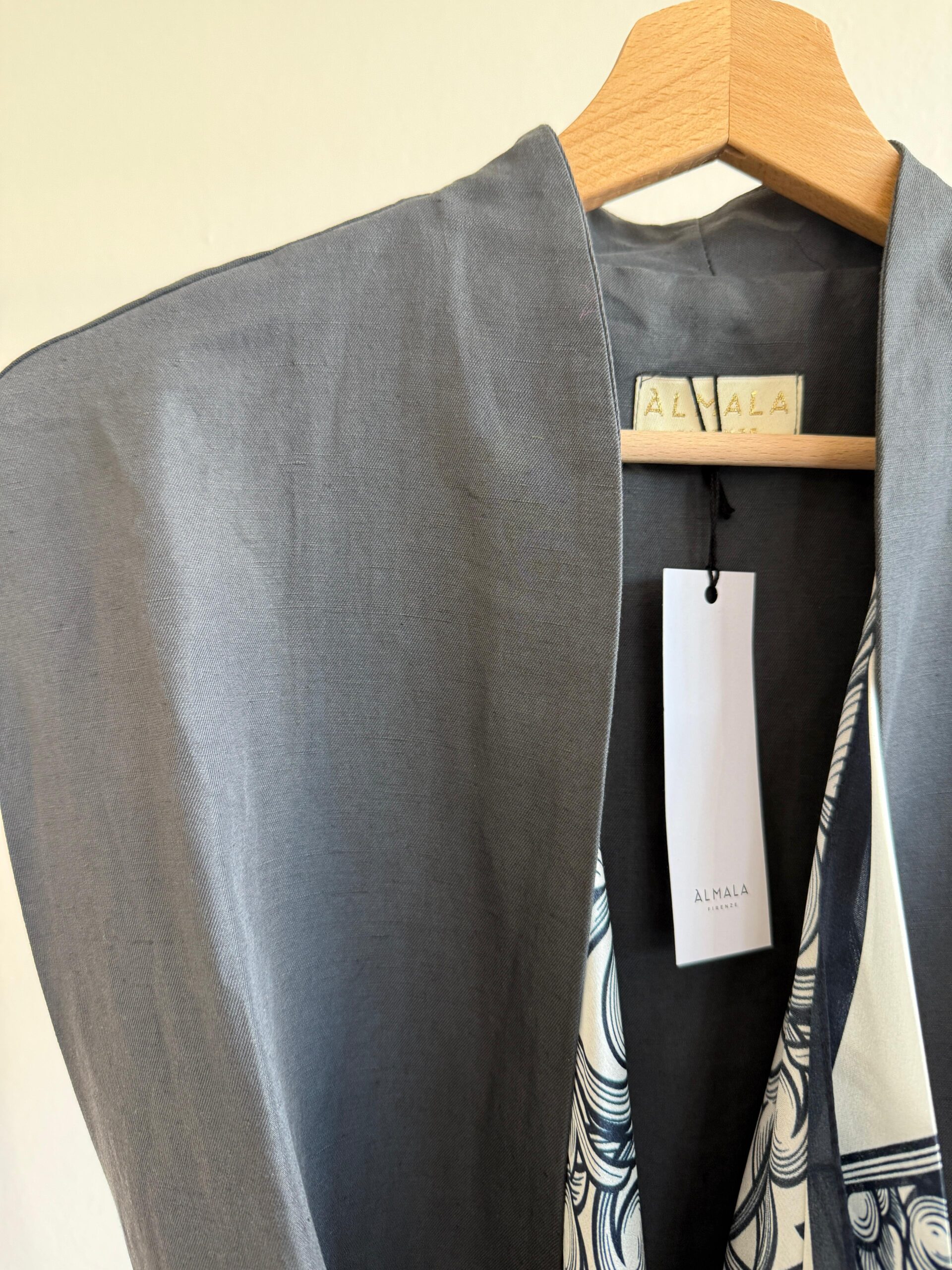 Gilet con foulard Àlmala - immagine 17