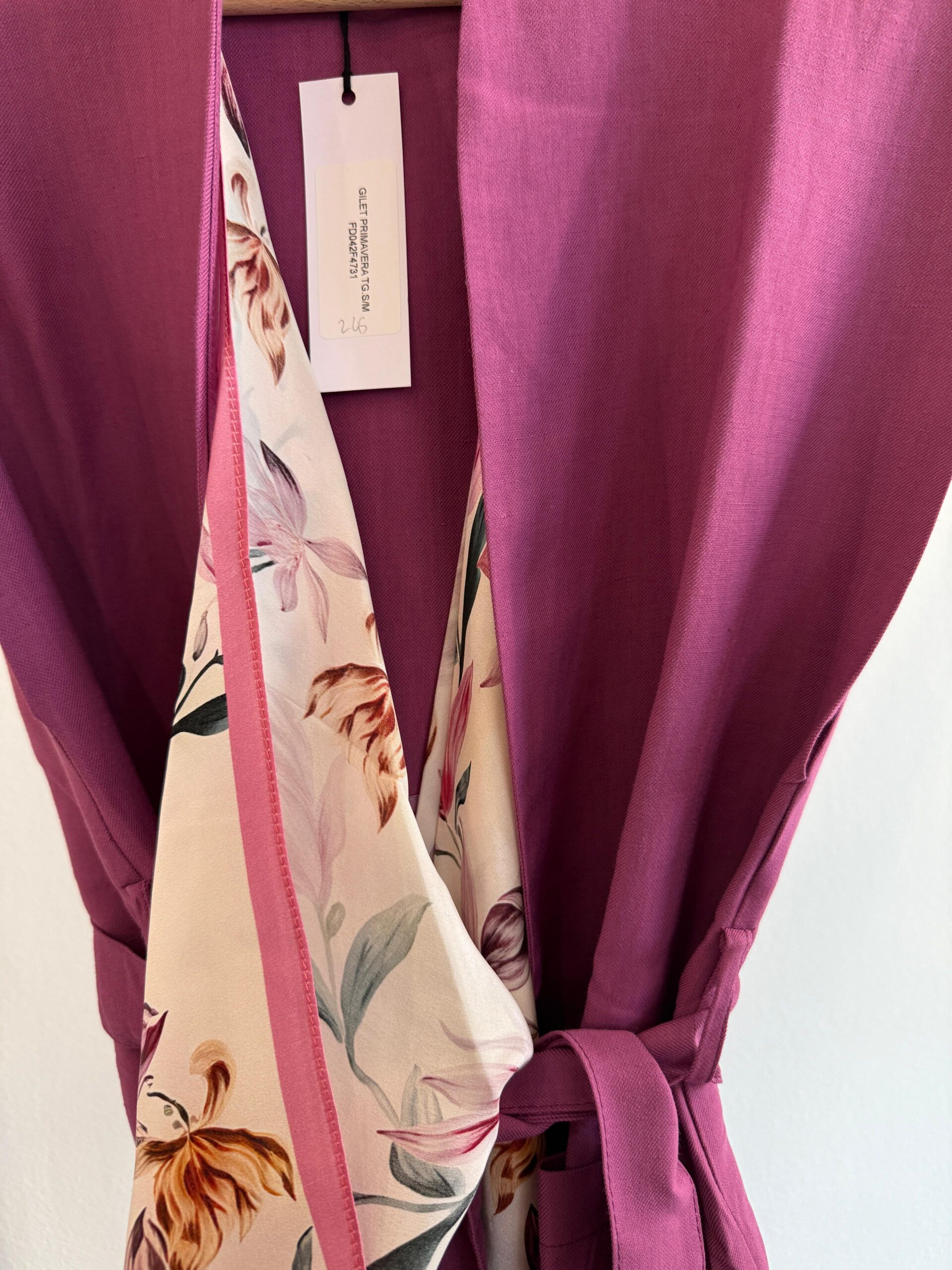 Gilet con foulard Àlmala - immagine 11