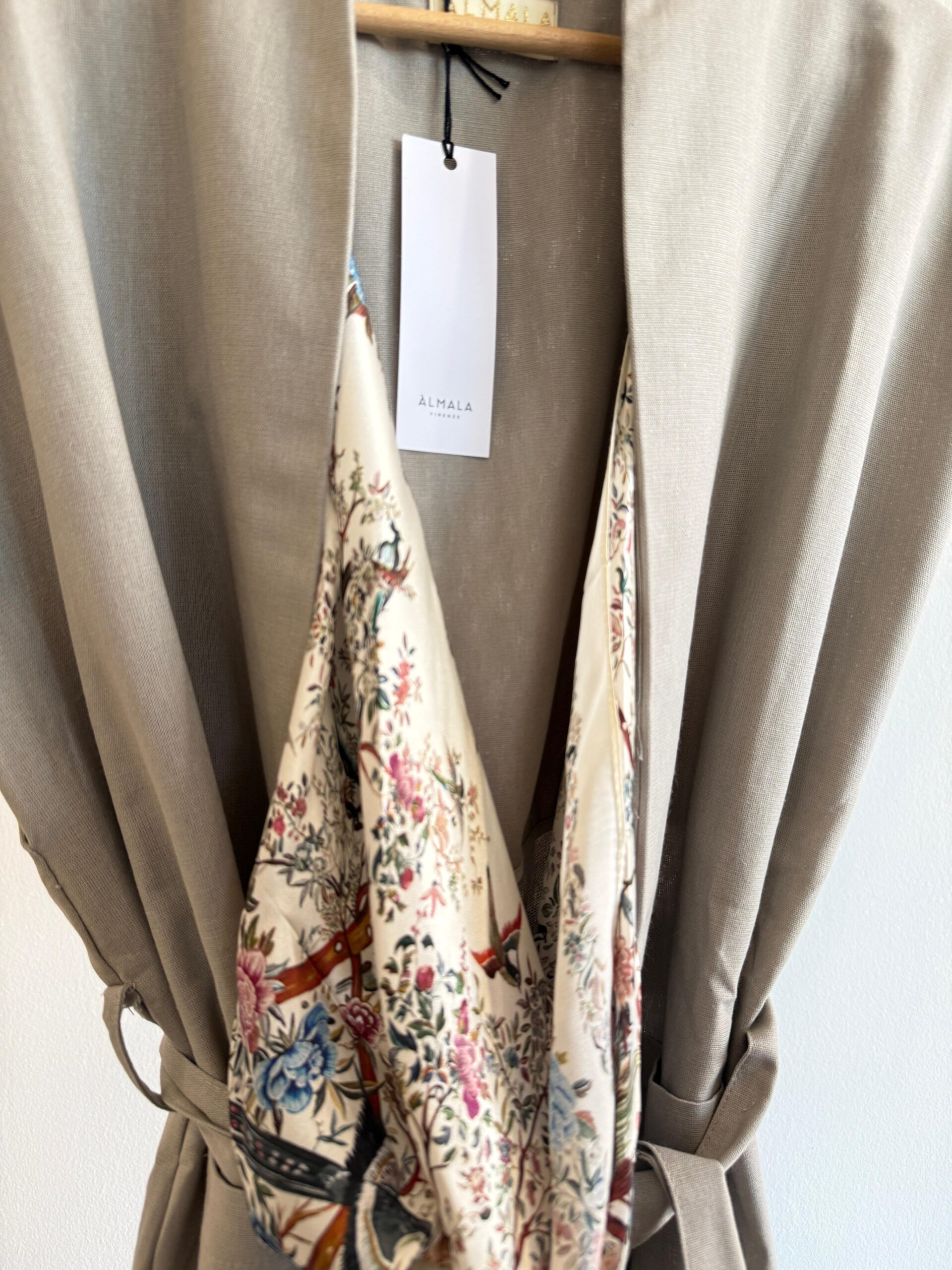 Gilet con foulard Àlmala - immagine 7
